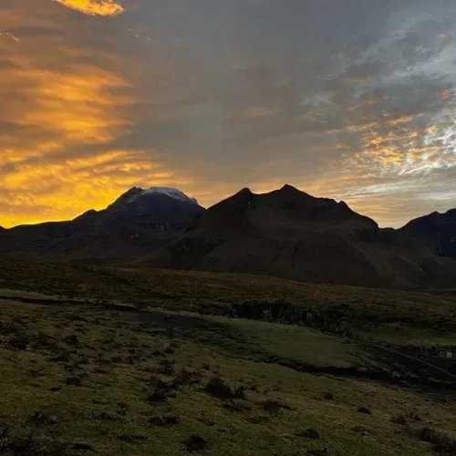 Berglandschaft im Sonnenuntergang
