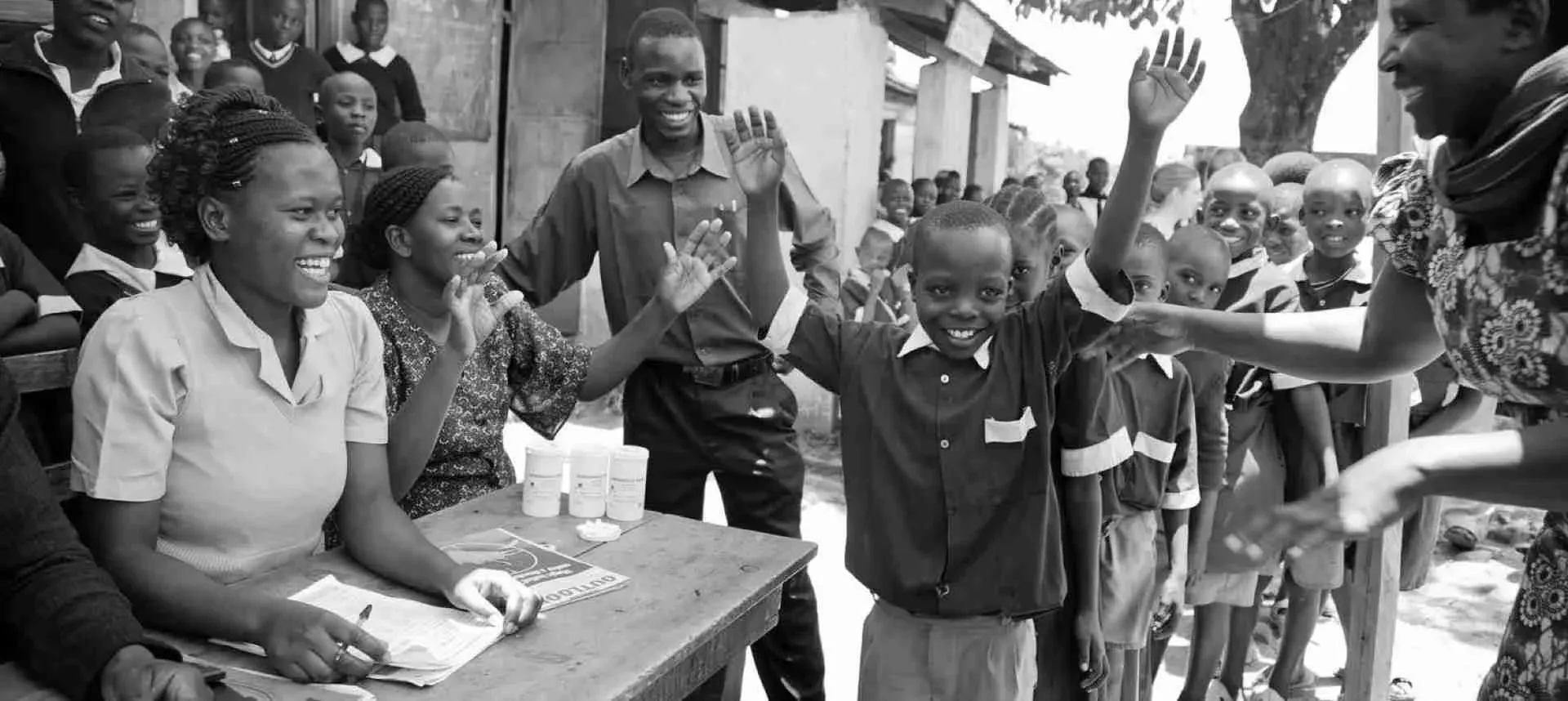 Schoolchildren in the Kenyan region of Vihega during a school-based deworming program. (Photo: © Evidence Action.)